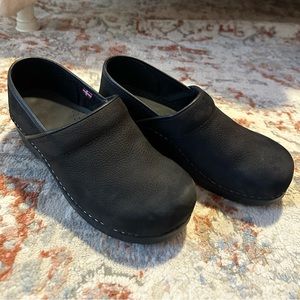 Sanita Danish Clogs